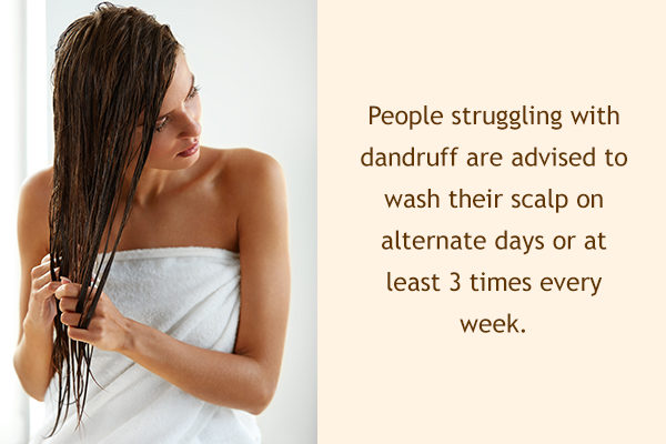 hair washing tips to manage dandruff