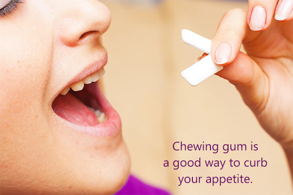 chewing gum helps reduce neck fat