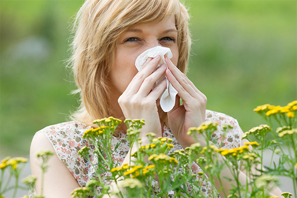 signs and symptoms of allergies