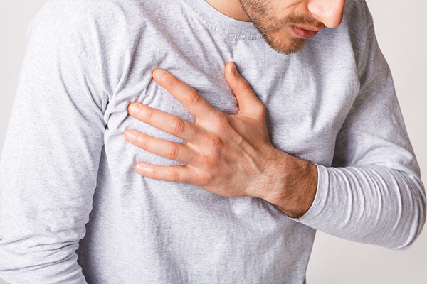 causes of chest pain after smoking