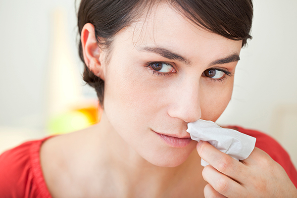 experts advice on dealing with nosebleeds