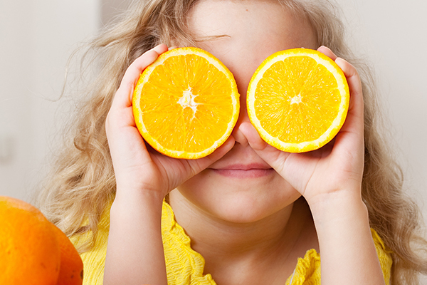 is it safe to consume oranges for all people?