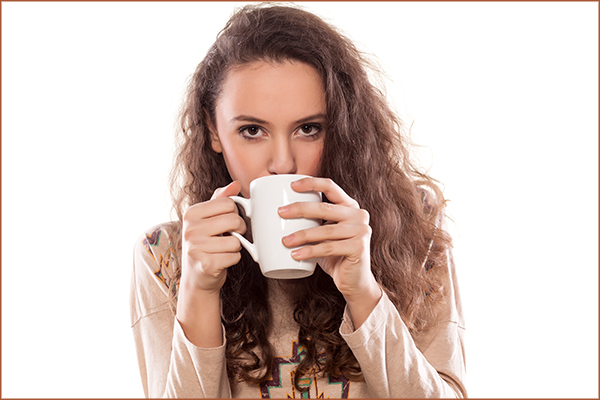 consuming caffeinated drinks can help with asthma