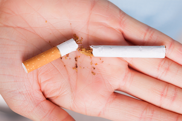 quit smoking to help improve skin health