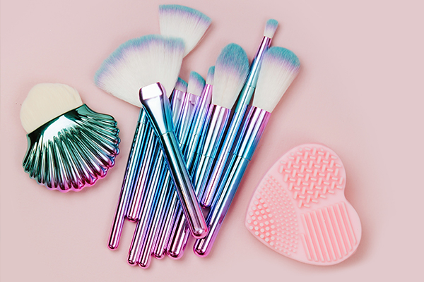 try using makeup brush cleaning mats to clean your brushes