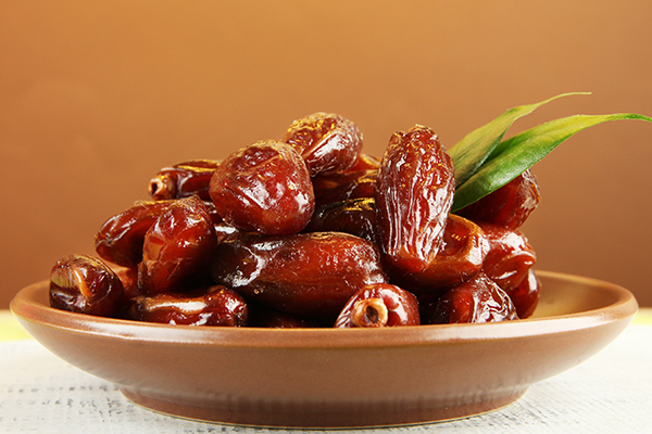 is it safe for pregnant women to eat dates?